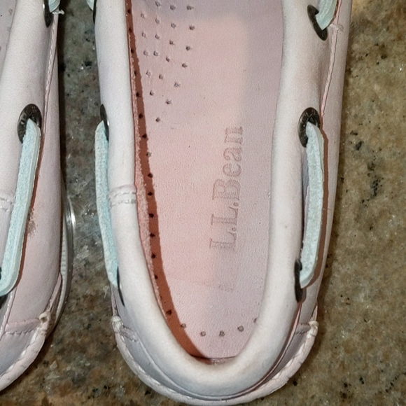 EUC L.L. Bean Pale Pink Leather Boat Shoes 7.5 - Picture 9 of 11